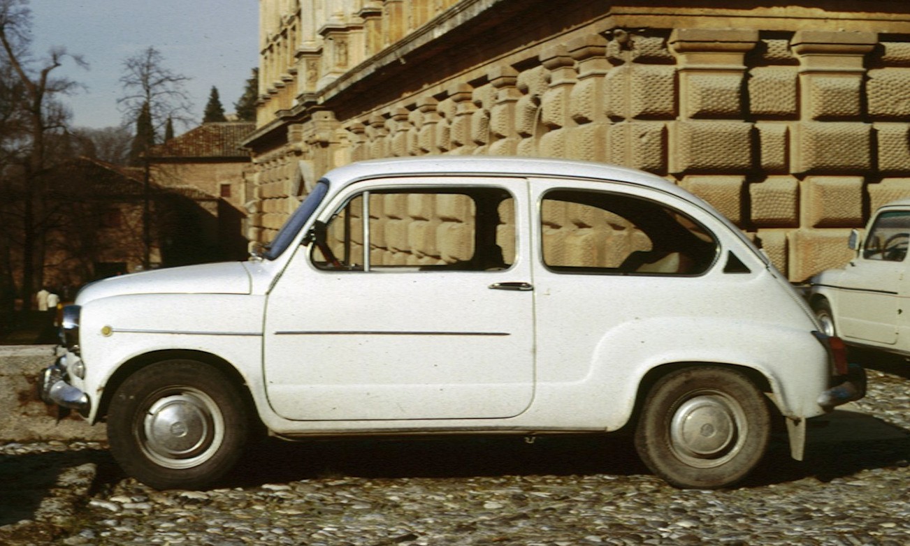 Seat_600_Granada